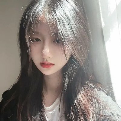 夹缝中活着，小春